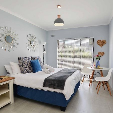 Sea Breeze Apartments Bloubergstrand Exteriör bild